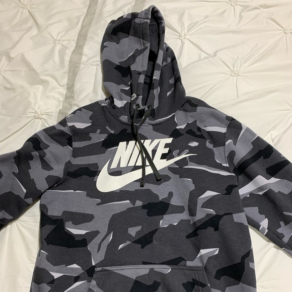 Nike Hoodie S - Picture 2 of 3